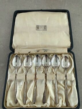 Liberty of London Art Nouveau Silver Teaspoons Set 6 in Original Silk Lined Box